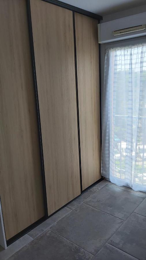 Double Terrasse Et Piscine Apartment *
