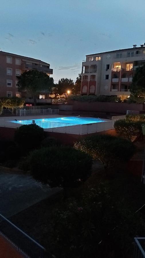 Double Terrasse Et Piscine