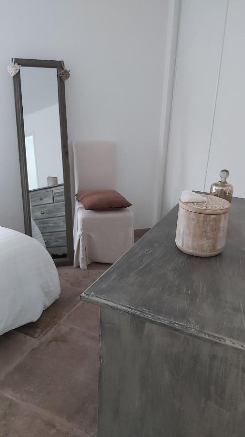 Double Terrasse Et Piscine * Frejus